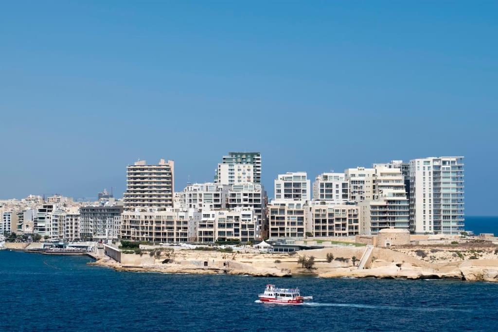 Vallettastay - Harbor View Gem- Sea View 1 Bed Apt מראה חיצוני תמונה