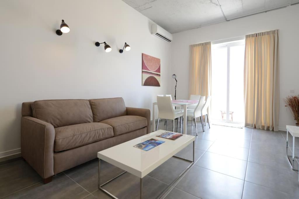 Vallettastay - Harbor View Gem- Sea View 1 Bed Apt מראה חיצוני תמונה